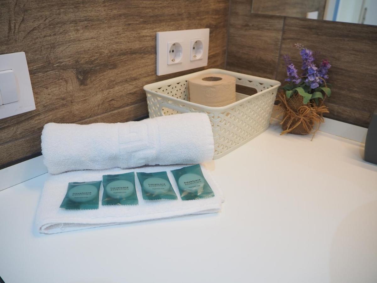 Apartament Amb Piscina I Aparcament - Baixos Amb Jardinet Calella De Palafrugell Exterior photo