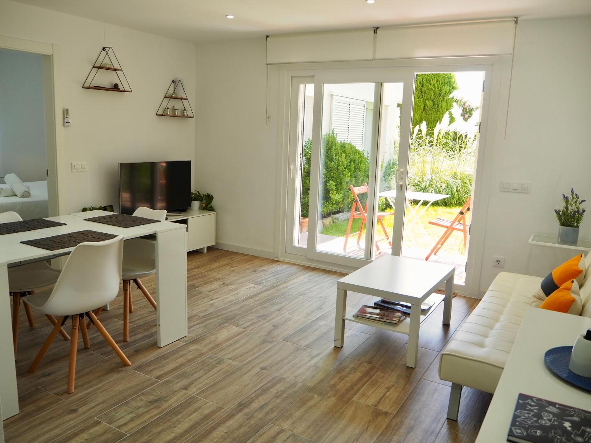 Apartament Amb Piscina I Aparcament - Baixos Amb Jardinet Calella De Palafrugell Exterior photo